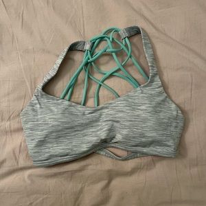 Lululemon sports bra